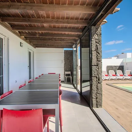 Fedelian 1 Villa Playa Blanca